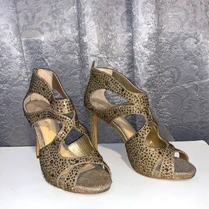 Gianni Bini brand new high heels, sandals gold, 10